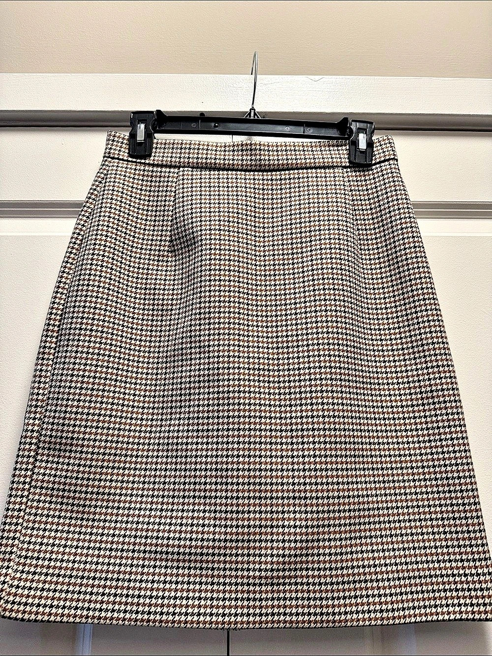 H&M Houndstooth pencil Skirt. Size 4